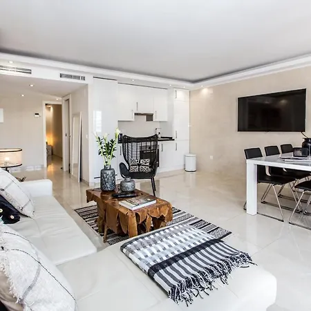 Luxurious 2 Bed Banus With Private Parking - Rdr193 Apartment Marbella